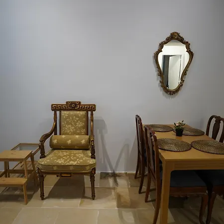 Апартаменти Two Bedroom W/ Balcony *